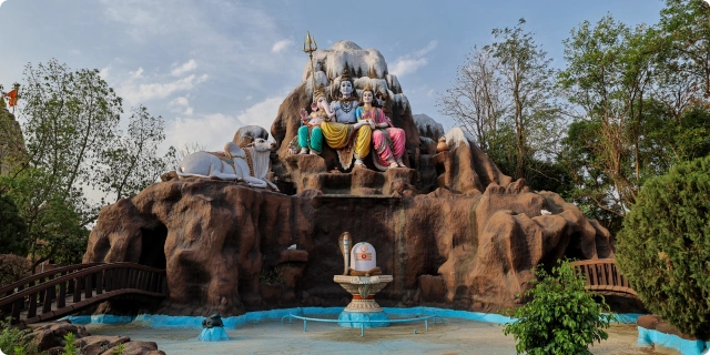 Mahashivratri at Punyadham features devotion, prayer, and community.